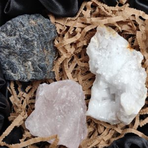 bergkristal, rozenkwarts en toermalijn
