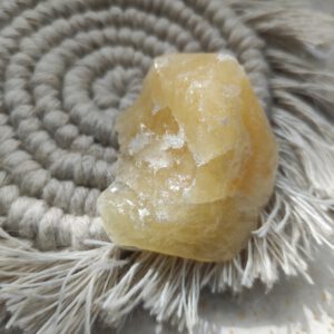 Gele calciet 1 Miracle Monday